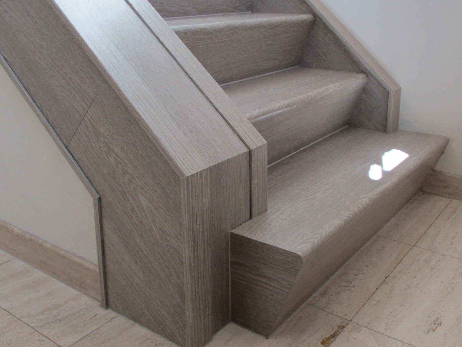 betonnen trap bekleden met hout